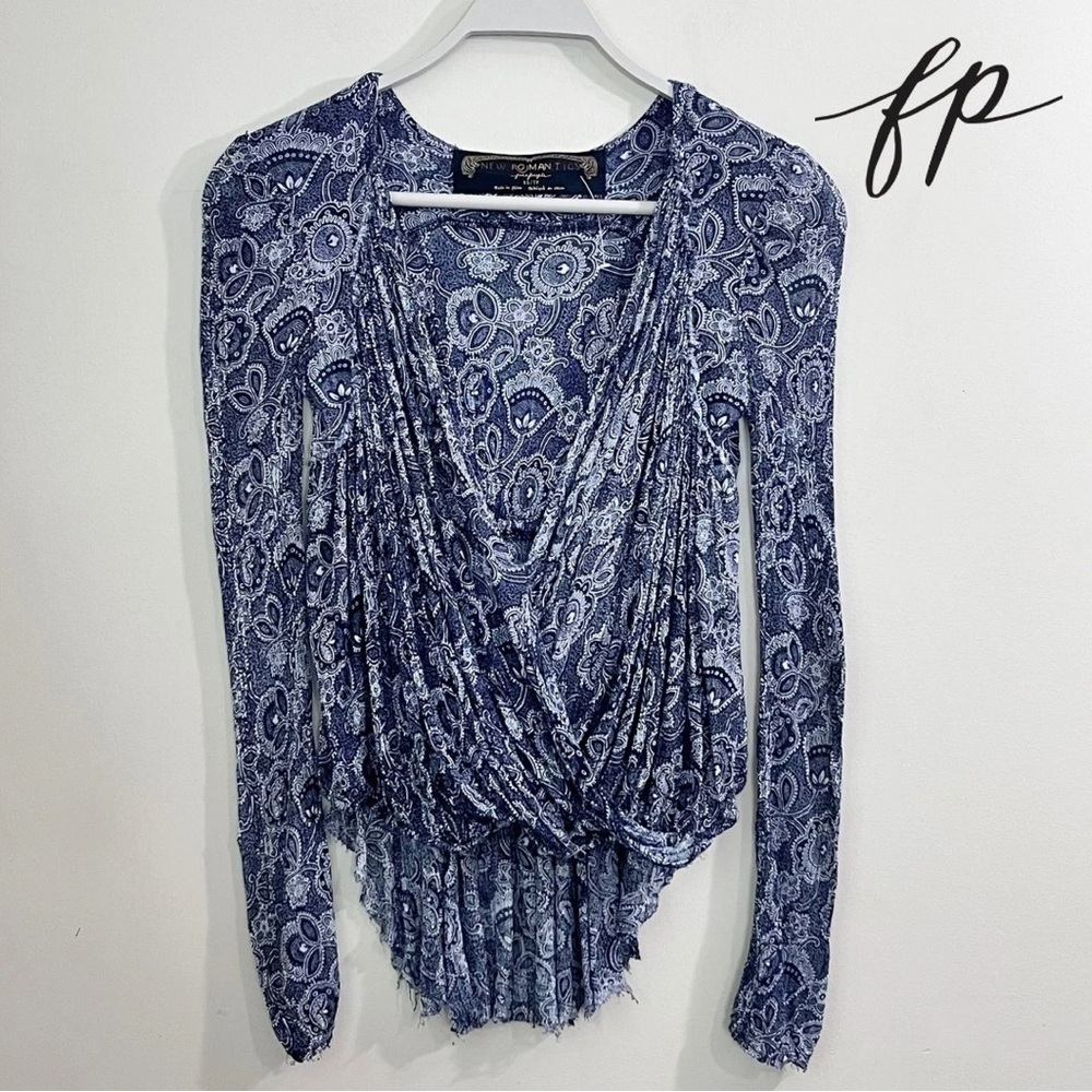 NWOT Free People New Romantics V-Neck Print Top